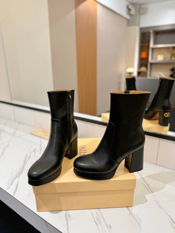 Ботильоны Valentino