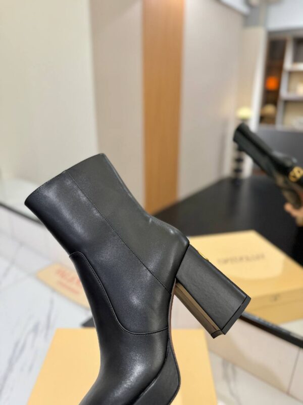 Ботильоны Valentino