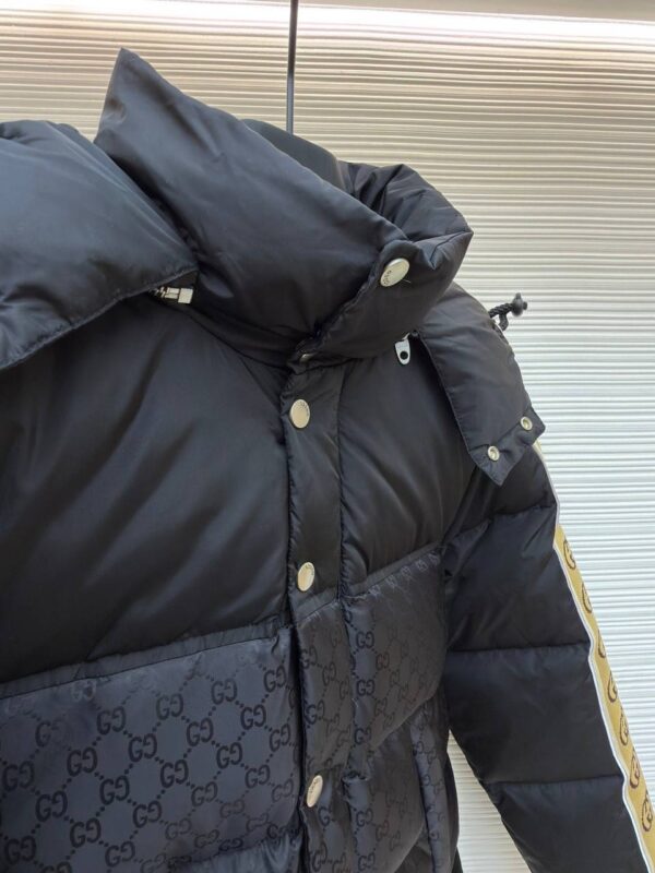 photo_2026-02-15_07-18-24 Пуховик короткий Gucci