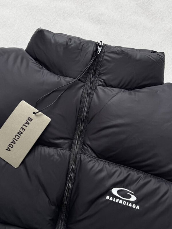 Пуховик короткий Balenciaga