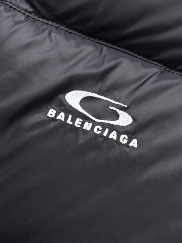 Пуховик короткий Balenciaga