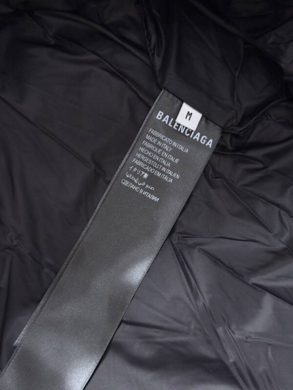 Пуховик короткий Balenciaga
