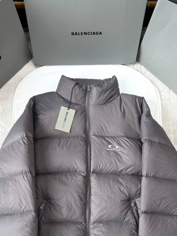 Пуховик короткий Balenciaga