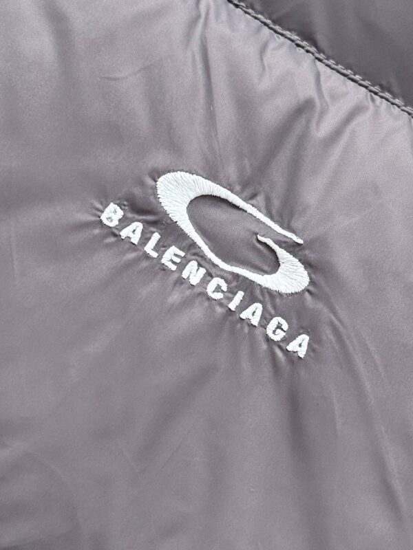 Пуховик короткий Balenciaga
