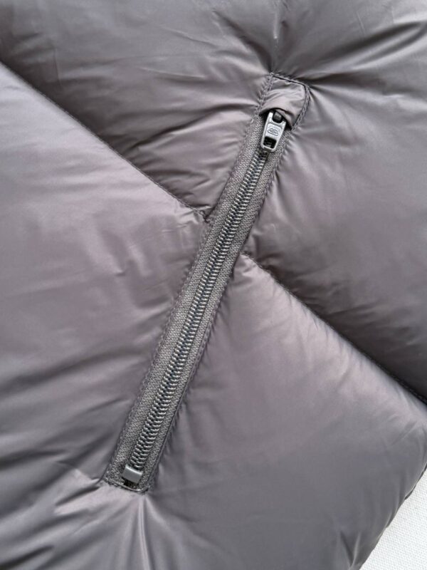 Пуховик короткий Balenciaga