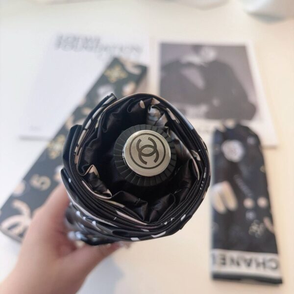 photo_2026-02-20_06-59-37 Зонт Chanel