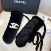Варежки Chanel