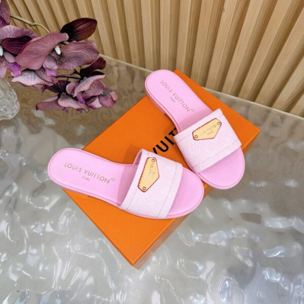 Шлепанцы Louis Vuitton