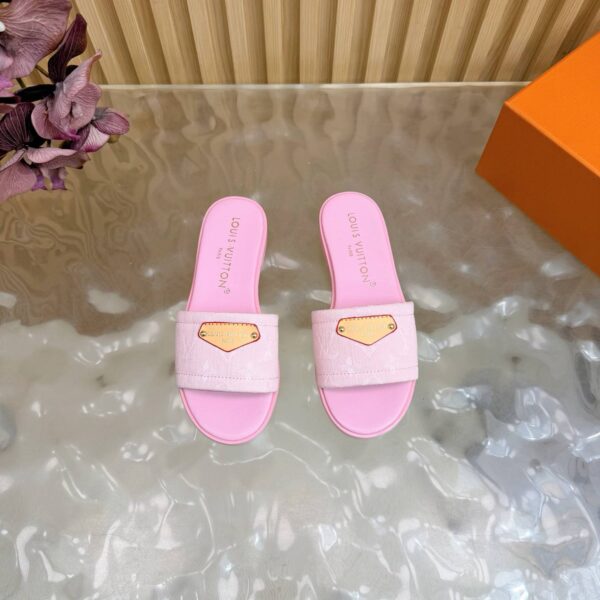 Шлепанцы Louis Vuitton