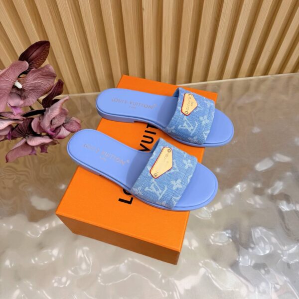 Шлепанцы Louis Vuitton