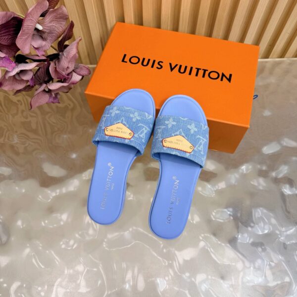 Шлепанцы Louis Vuitton