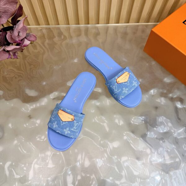 Шлепанцы Louis Vuitton