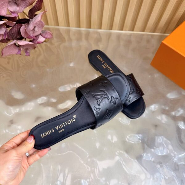 Шлепанцы Louis Vuitton
