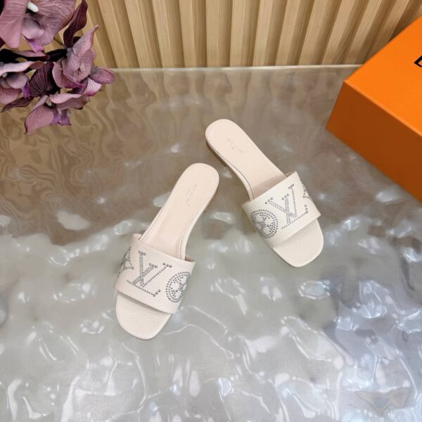 Шлепанцы Louis Vuitton