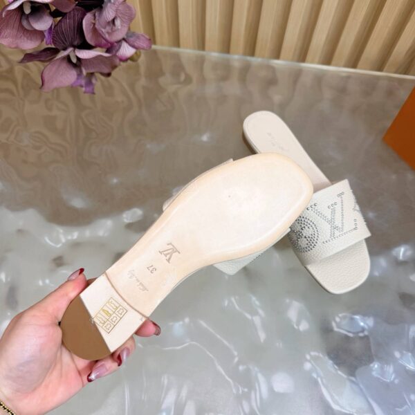 Шлепанцы Louis Vuitton