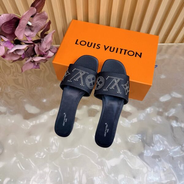 Шлепанцы Louis Vuitton