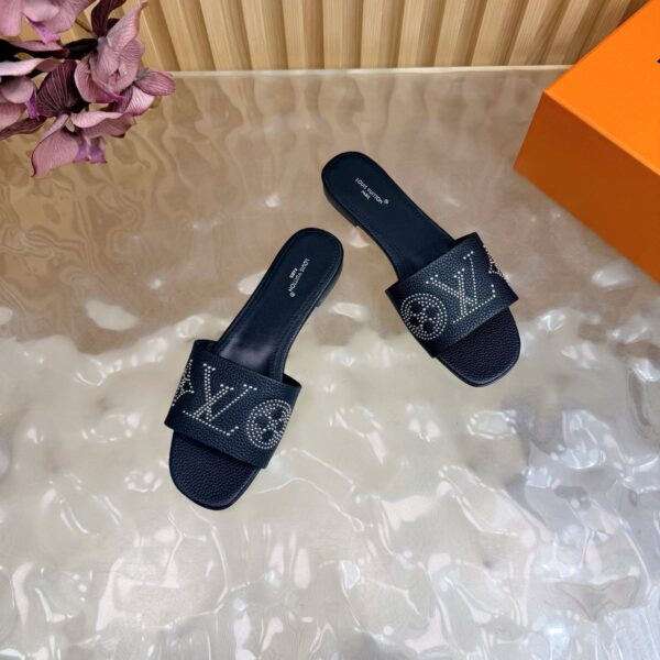 Шлепанцы Louis Vuitton