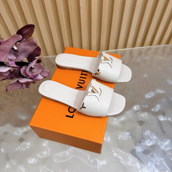 Шлепанцы Louis Vuitton