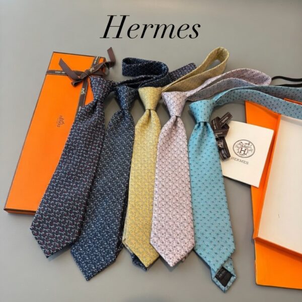 53aee7de-e6f4-4646-9a31-dd9d8fda6471 Галстук Hermes