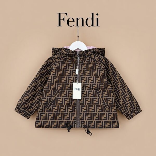 Ветровка Fendi