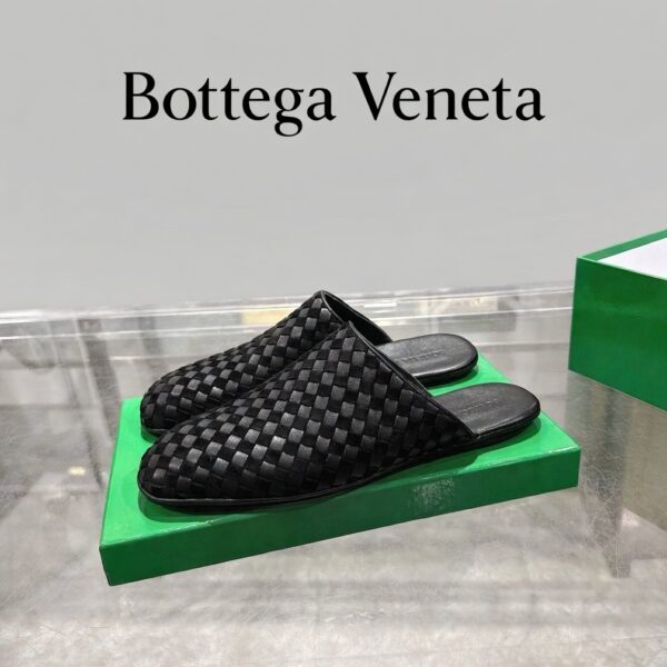 fea302c3-d361-4bd9-be2b-d627b05308c1 Мюли Bottega Veneta