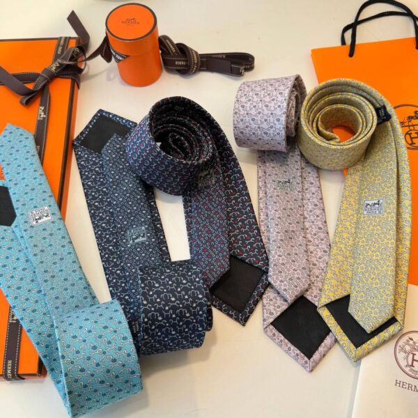 photo_2026-03-05_14-01-34 Галстук Hermes