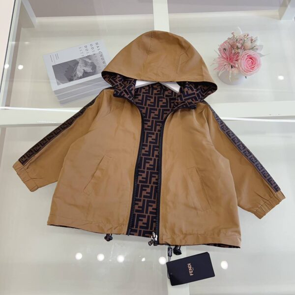 Ветровка Fendi