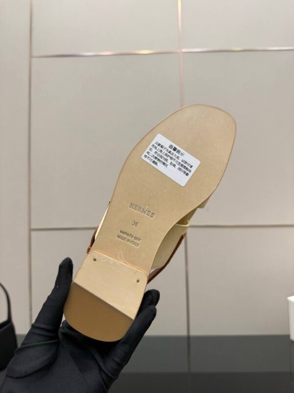 photo_2026-03-08_04-11-18 Сандалии Hermes