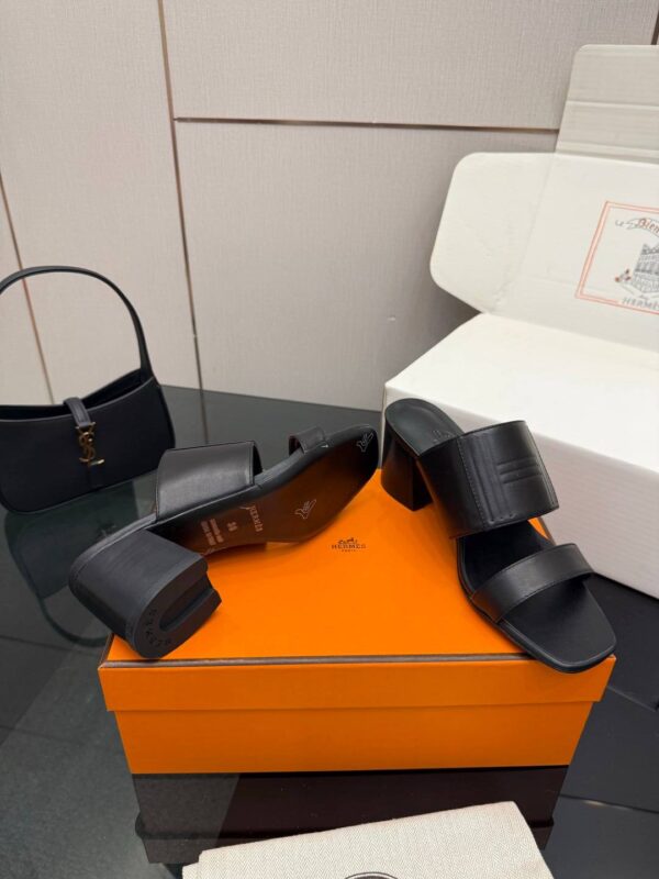 photo_2026-03-08_14-36-02 Сандалии на каблуке Hermes