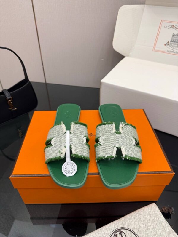 photo_2026-03-09_06-54-24 Шлепанцы Hermes Oran