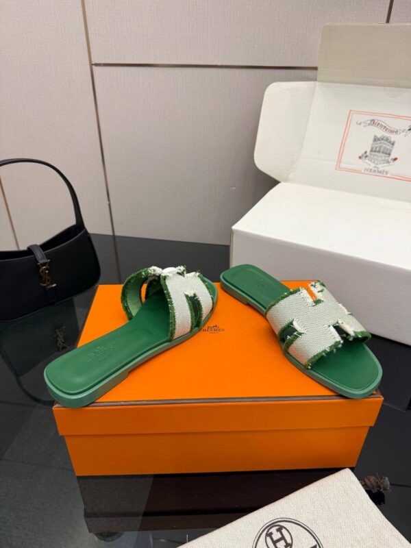 photo_2026-03-09_06-54-29 Шлепанцы Hermes Oran