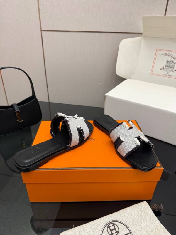 Шлепанцы Hermes Oran