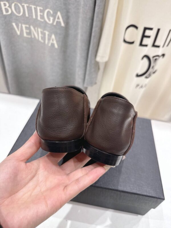 Лоферы замшевые YSL