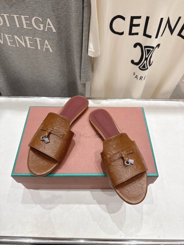 Шлепанцы Loro Piana