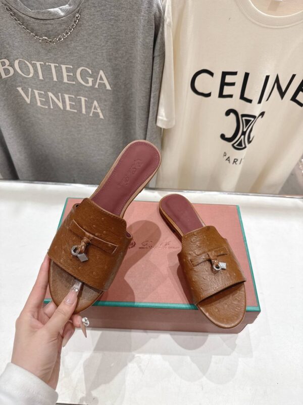 Шлепанцы Loro Piana