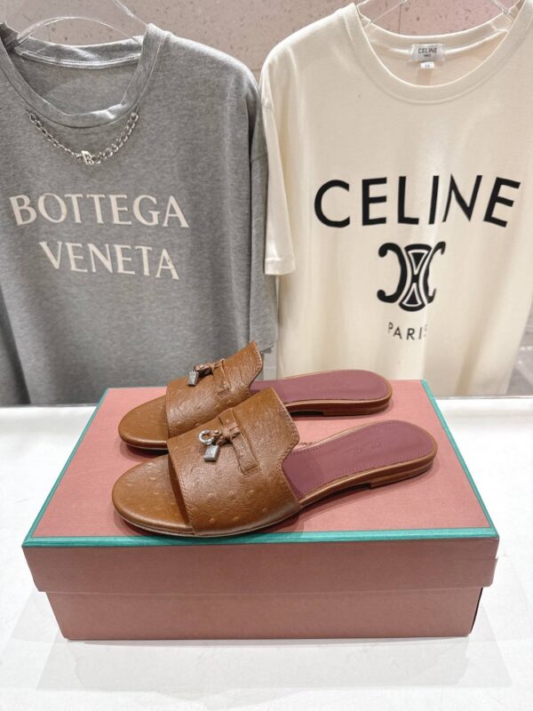 Шлепанцы Loro Piana