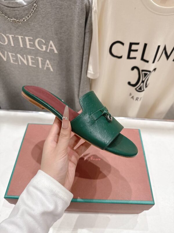 Шлепанцы Loro Piana