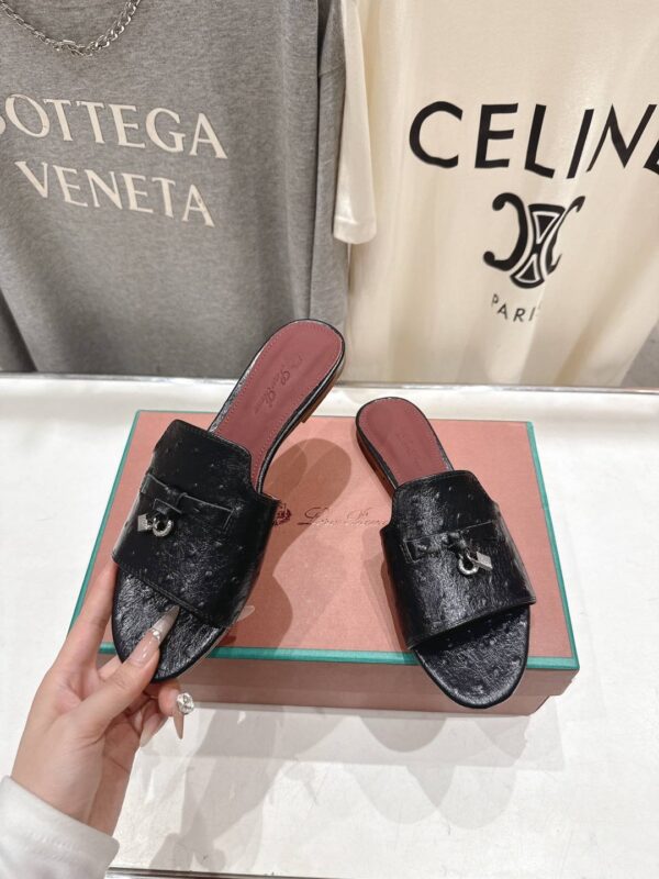 Шлепанцы Loro Piana