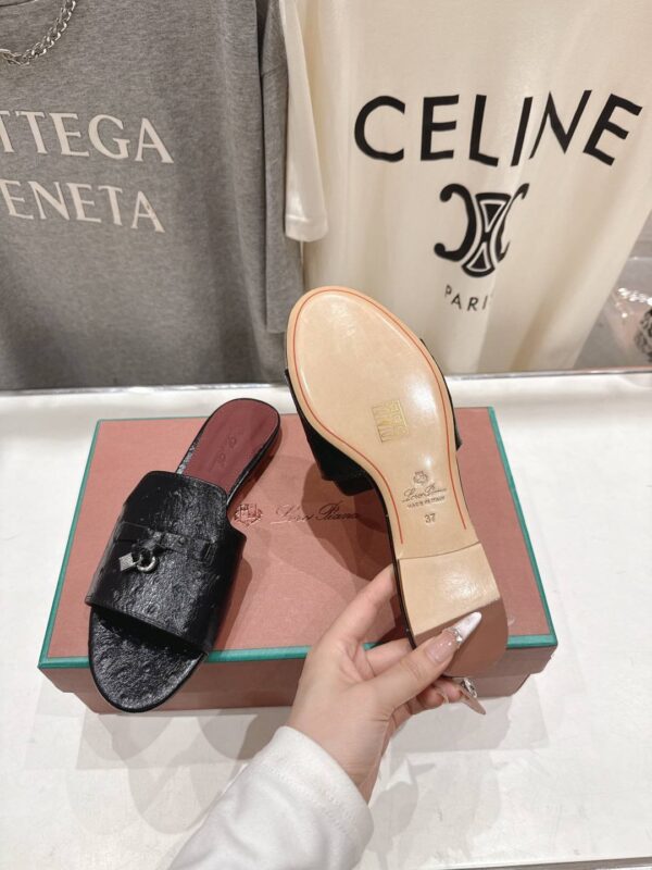 Шлепанцы Loro Piana