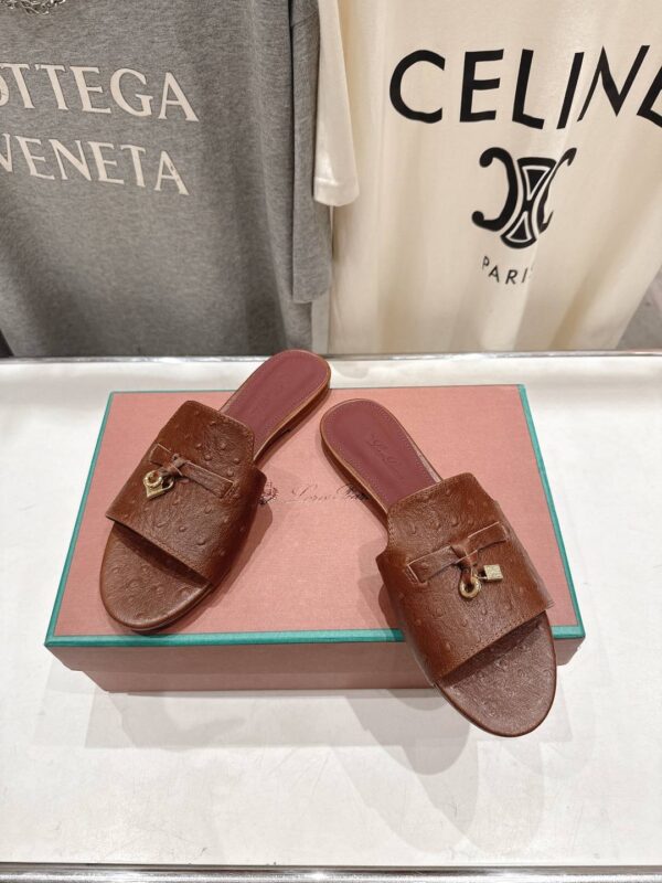 Шлепанцы Loro Piana