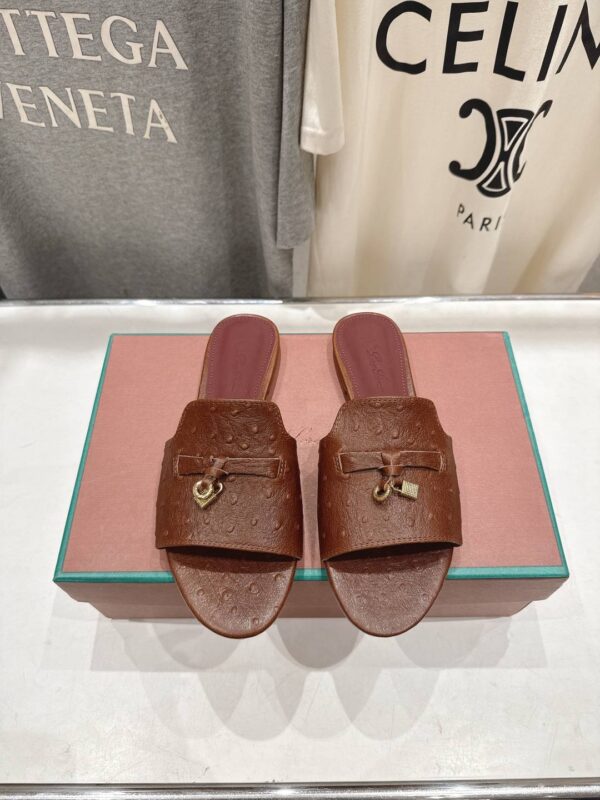 Шлепанцы Loro Piana