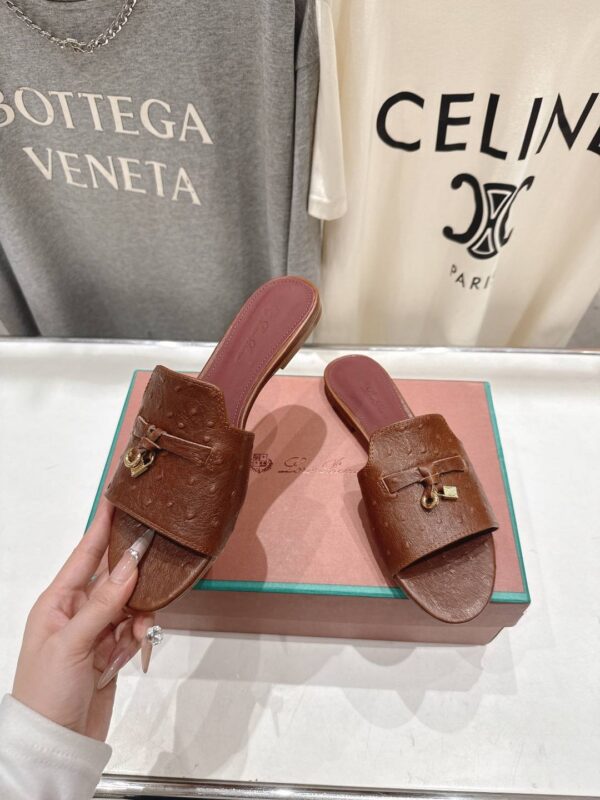 Шлепанцы Loro Piana