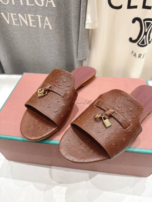 Шлепанцы Loro Piana