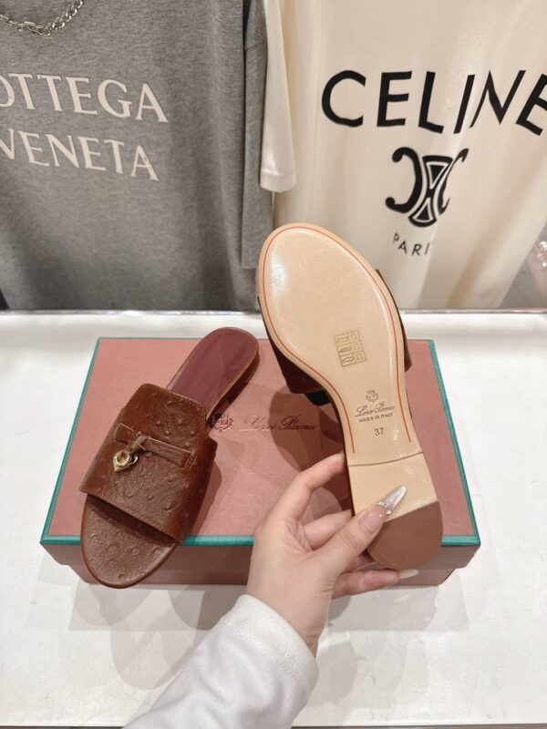 Шлепанцы Loro Piana