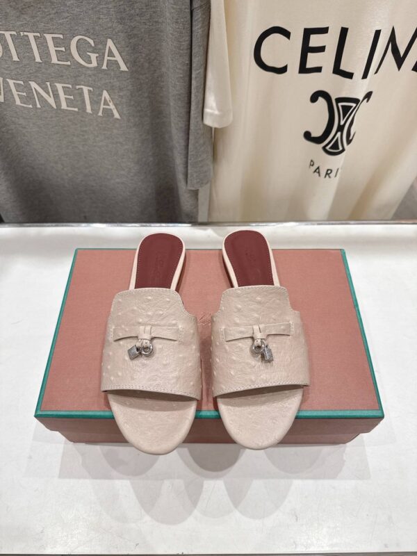 Шлепанцы Loro Piana