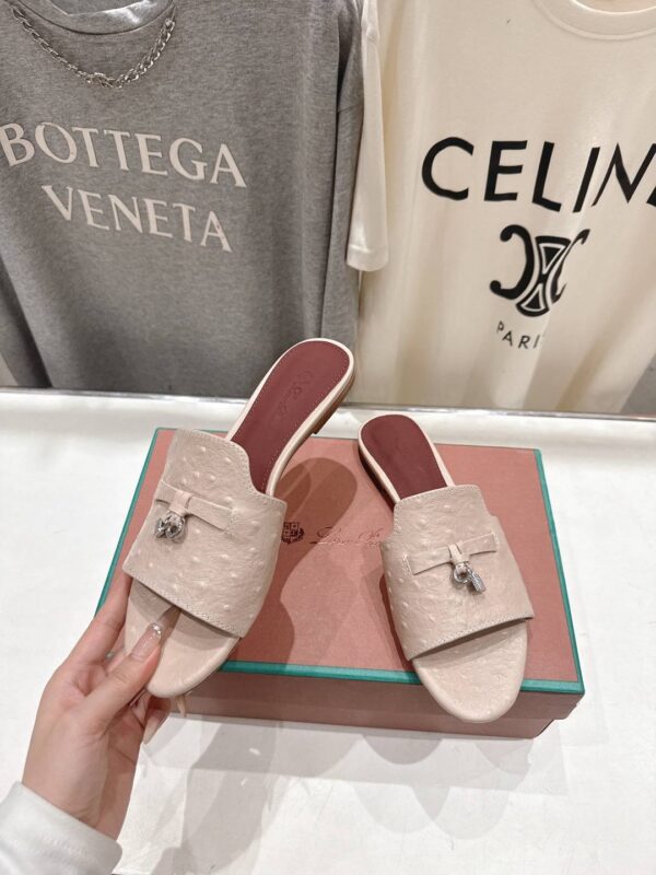 Шлепанцы Loro Piana