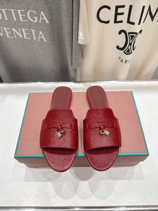 Шлепанцы Loro Piana