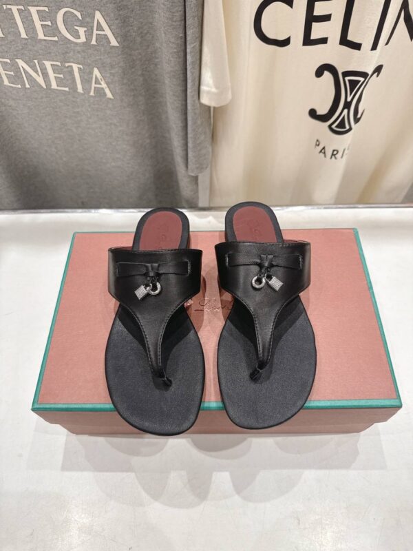 Шлепанцы Loro Piana