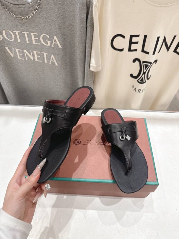 Шлепанцы Loro Piana