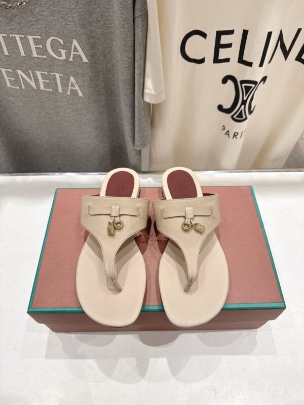 Шлепанцы Loro Piana